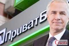 Мікаель Бьоркнерт на фоні зеленого логотипу державного ПриватБанку