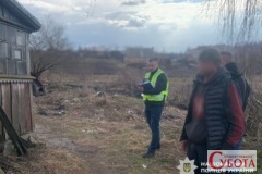 Поліція працює на місці вбивства у селі Швайківка Бердичівського району