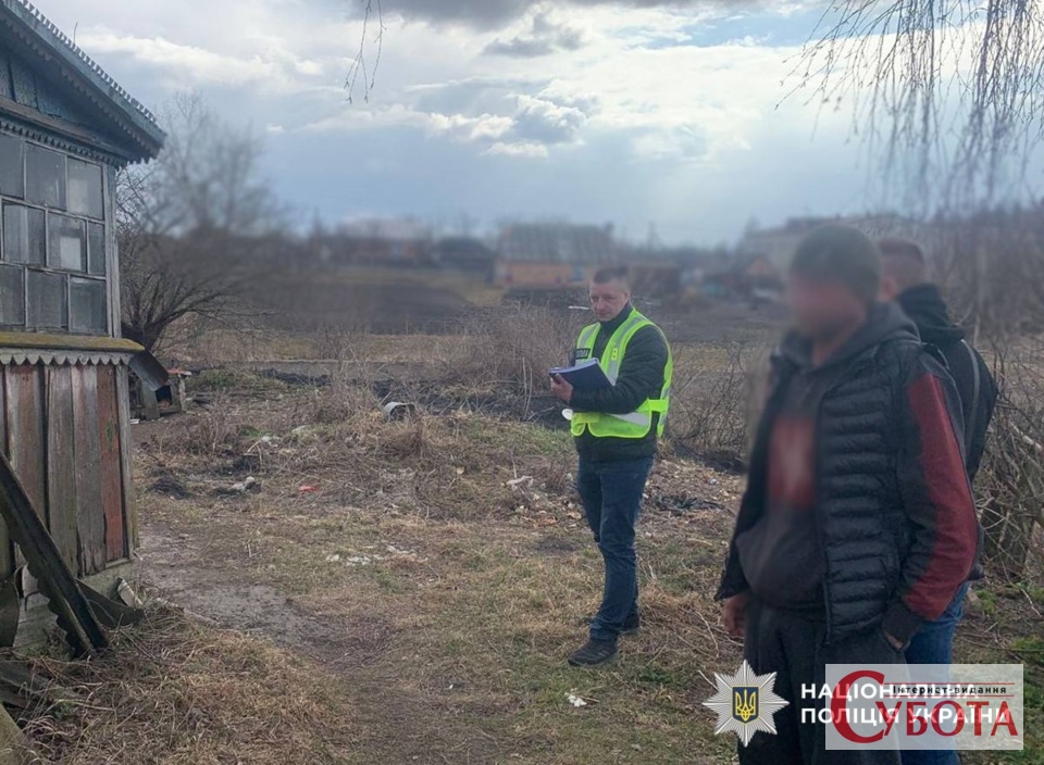 Поліція працює на місці вбивства у селі Швайківка Бердичівського району