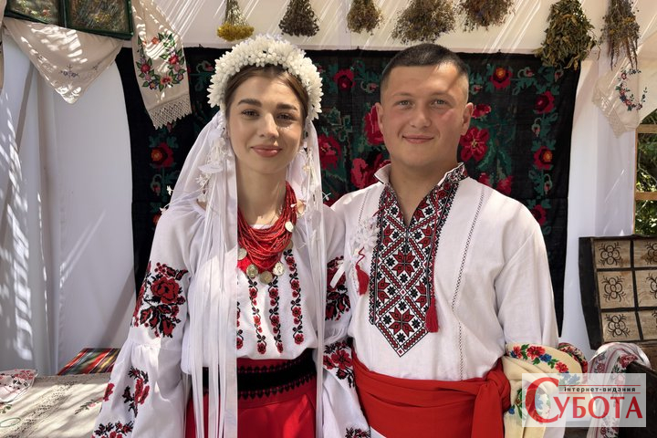 Викуп нареченої та обряд комори