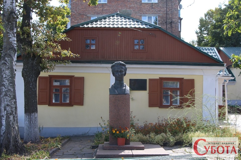 Будинок, де народилася Леся Українка, у Звягелі