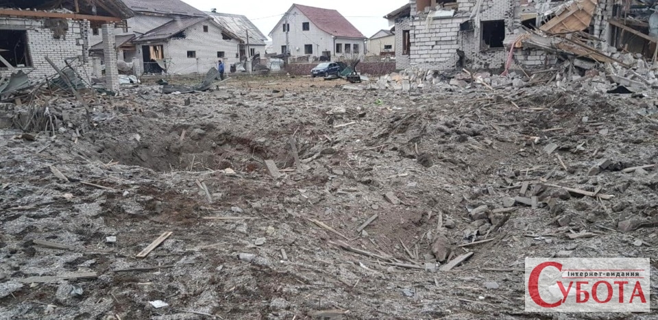 Наслідки російського удару по Овручу