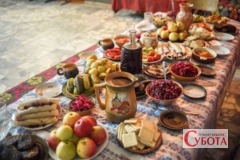1548392 rizdvo skilki dovedetsya vitratiti na svyatkoviy stil