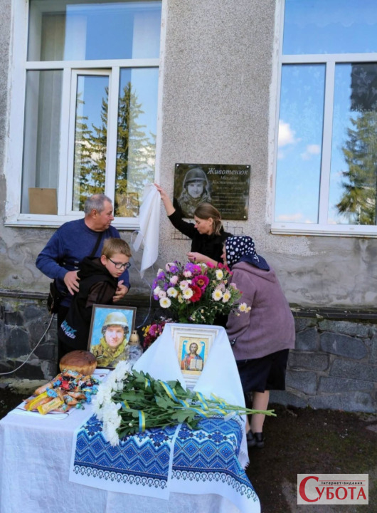 На півночі Житомирщини відкрили 11 меморіальних дошок Героям — фото 2