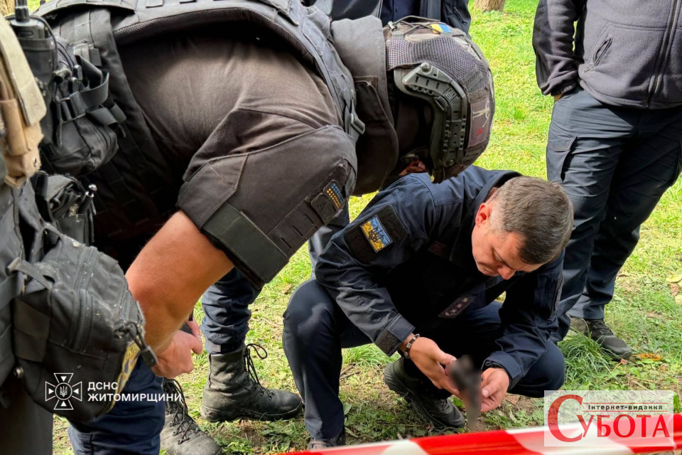 Пошкоджена багатоповерхівка та постраждала людина: наслідки удару по Бердичеву — фото 4