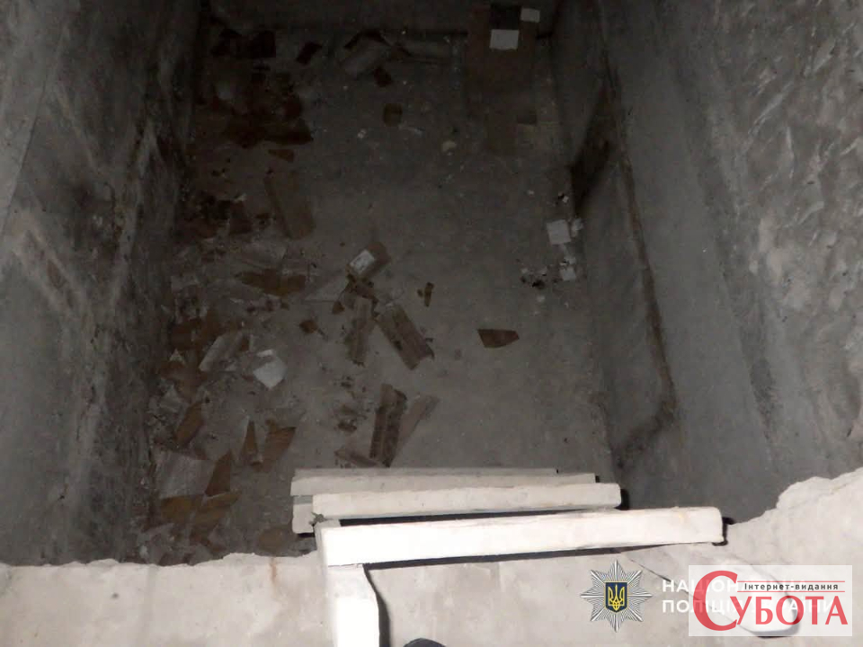 Правоохоронці розповіли, як 18-річний житомирянин впав до шахти ліфту — фото 1