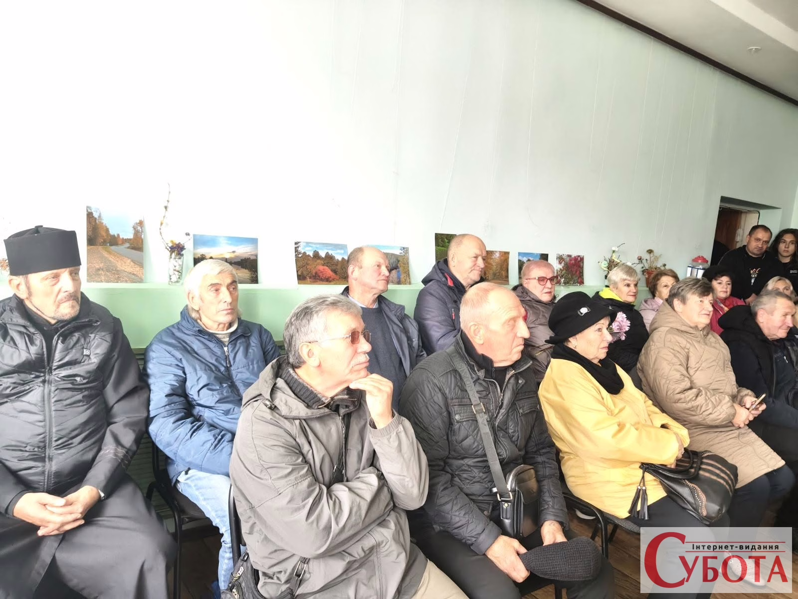 У Пулинах на Житомирщині відкрили виставку старовинних фотографій Петра Лисюка