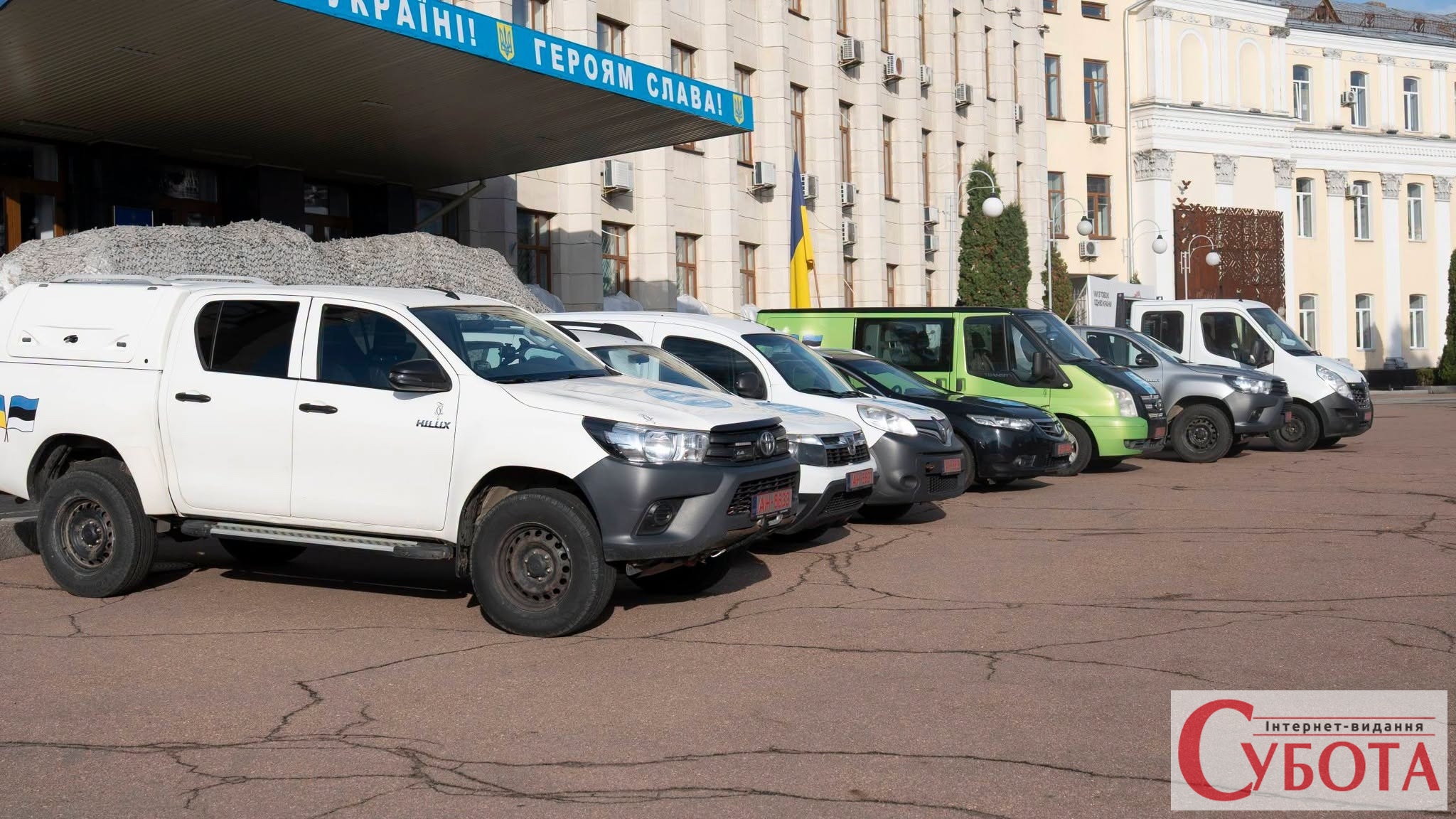 Естонці передали через Житомирську ОВА 13 авто для ЗСУ
