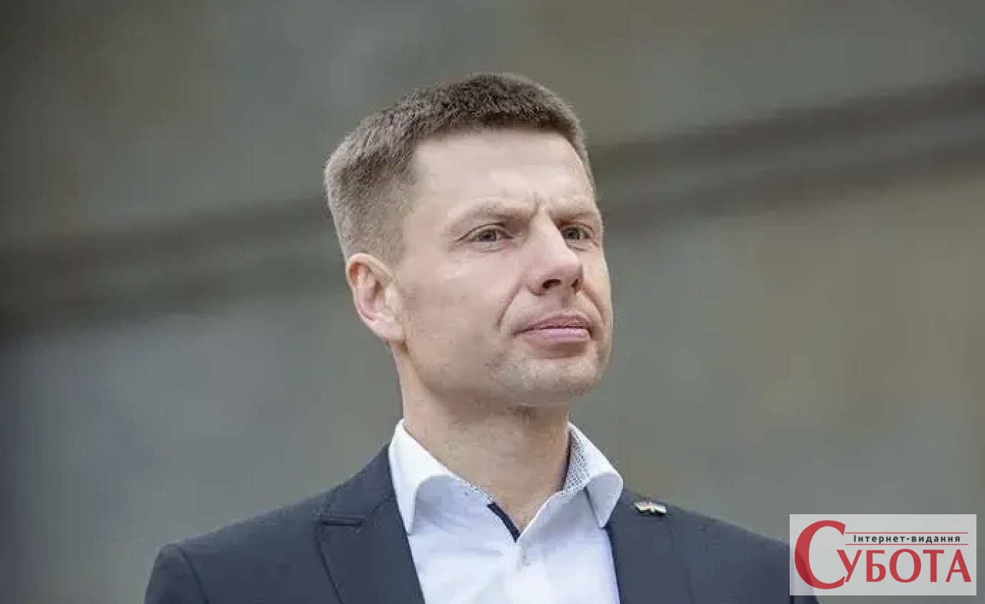 Після «мирного плану» Гончаренко з’явився у базі «Миротворця»: напередодні його виключили з фракції «ЄС»