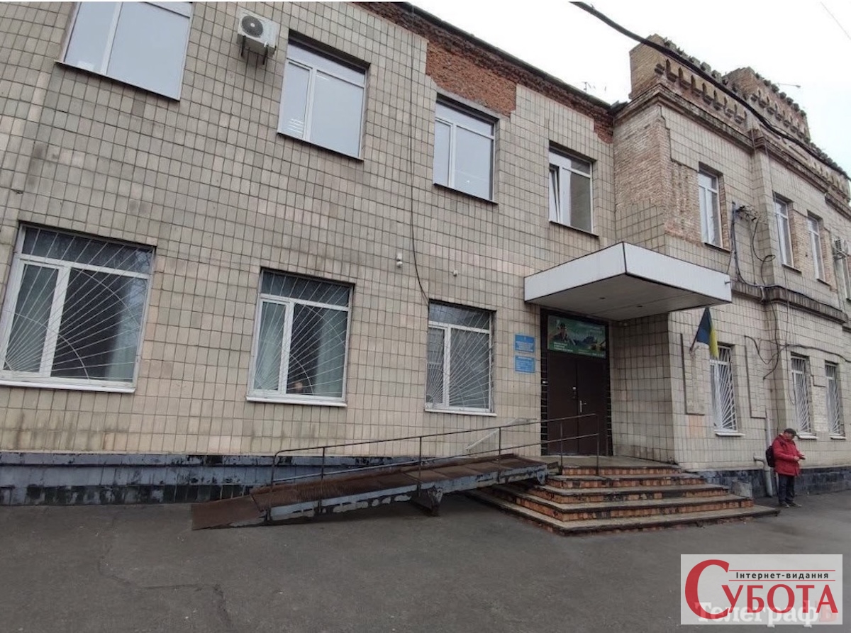 Смерть чоловіка у Кременчуцькому ТЦК: журналісти повідомили про три виклики швидкої та відмови в госпіталізації