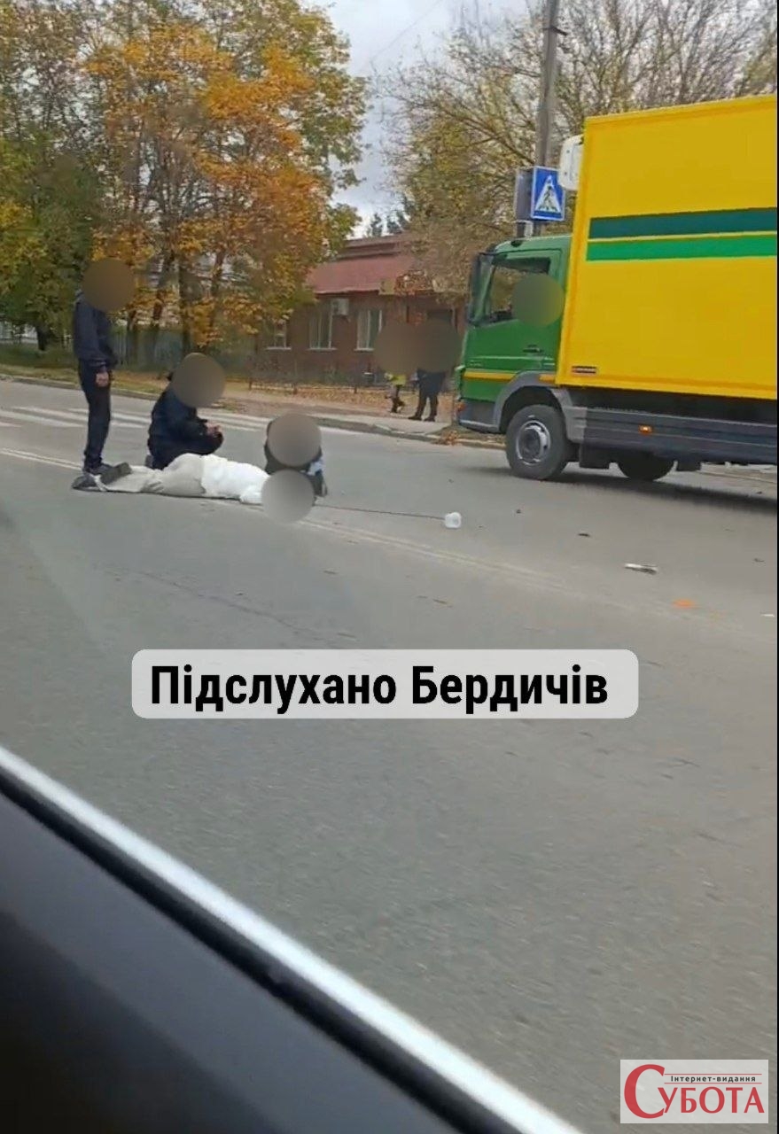 ДТП з постраждалим пішоходом у Бердичеві. Відео