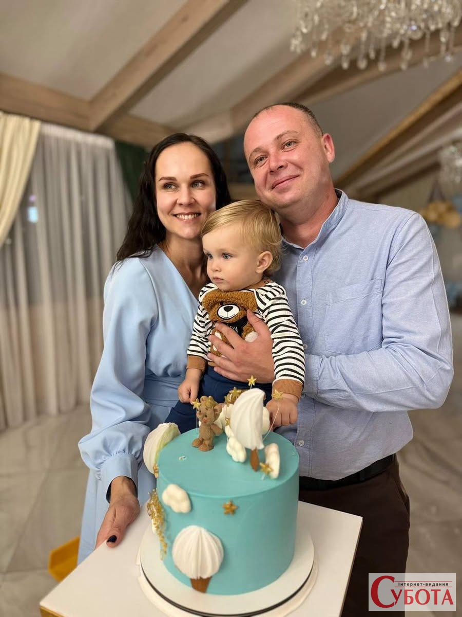 Наталія Іваненко з сином та чоловіком. Світла памʼять...
